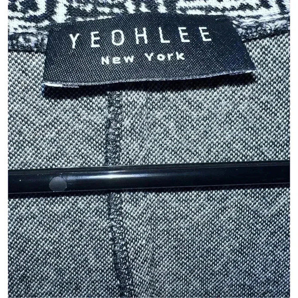 Yeohlee sweater size s black & white V Neck Long Sleeve Monochrome Emo - Picture 6 of 6